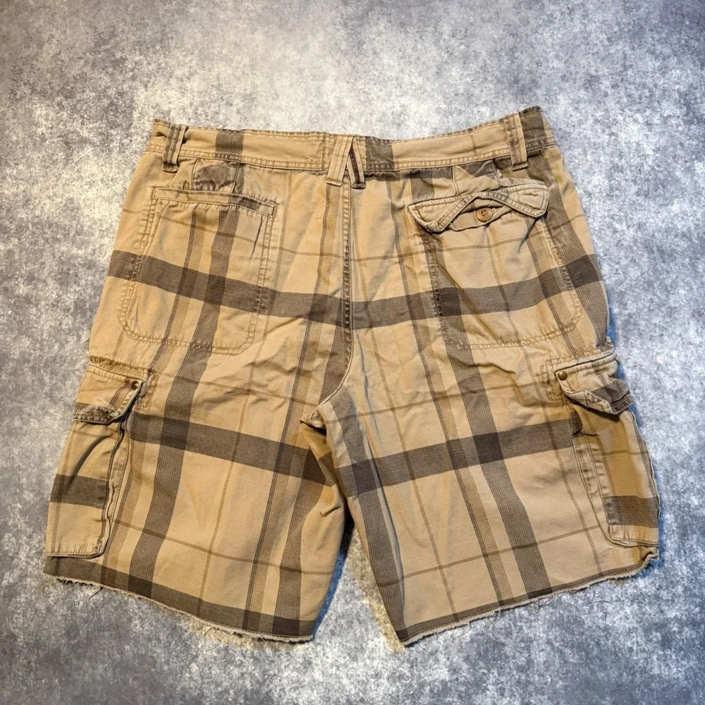 Y2K OP Ocean Pacific Mens Plaid Cargo Shorts Brown Tan Size 40‎ Cut Off Hem Surf